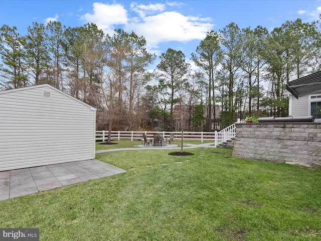 view of yard with a patio area