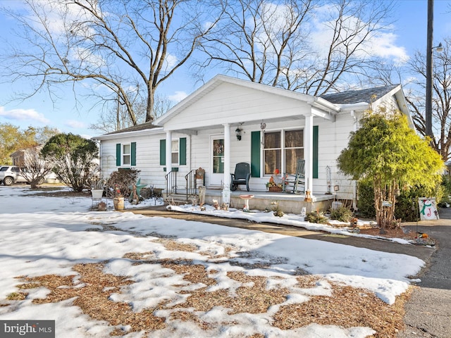 view of front facade featuring covered porch