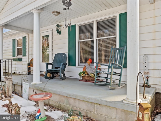 view of patio / terrace featuring covered porch