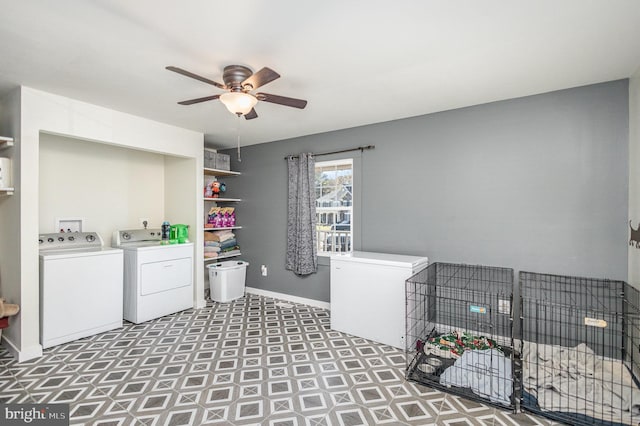 clothes washing area with ceiling fan and separate washer and dryer