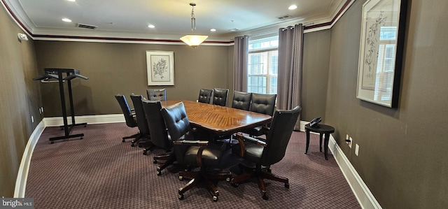 dining area featuring recessed lighting, baseboards, visible vents, and ornamental molding