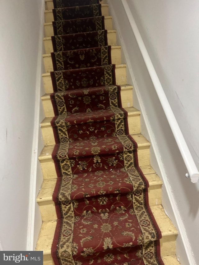 9429 Fairhaven Ave, Upper Marlboro, MD 20772 - view of stairs