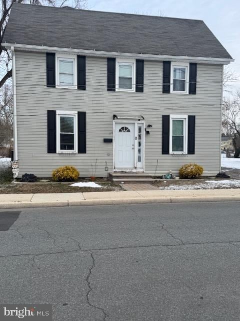 114 Mechanic St, Harrington, DE 19952 - view of colonial inspired home