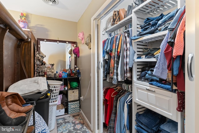 view of spacious closet