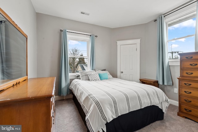 bedroom featuring carpet floors