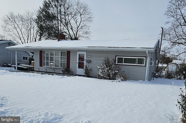 view of front of property