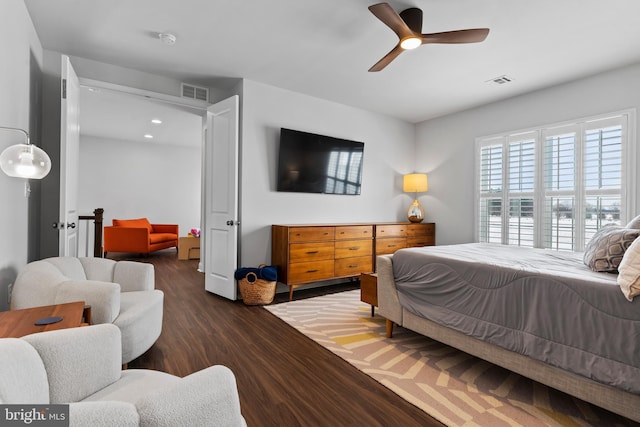 1335 Ashton Rd, Mechanicsburg, PA 17055 - bedroom featuring dark wood-type flooring, a ceiling fan, visible vents, and recessed lighting
