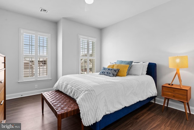 1335 Ashton Rd, Mechanicsburg, PA 17055 - bedroom featuring wood finished floors, baseboards, and visible vents