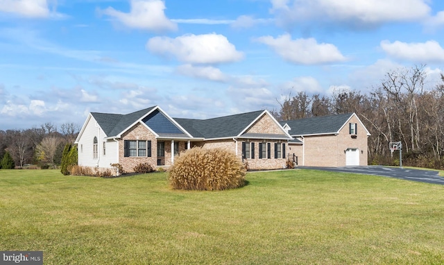 view of front of home with a front lawn