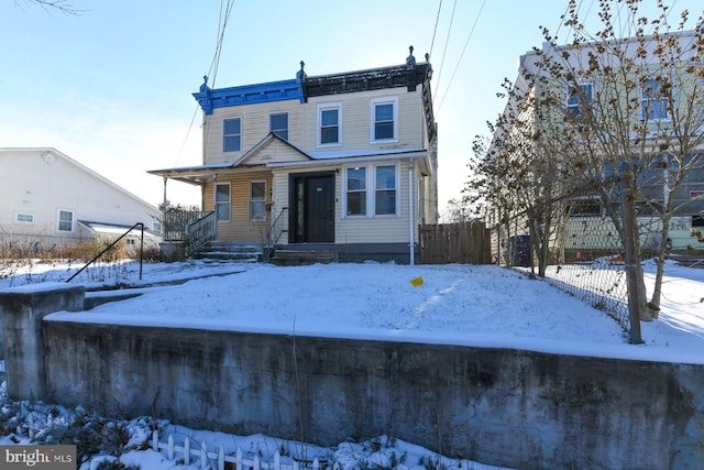 view of front facade with covered porch