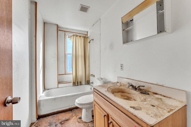 full bathroom with bathtub / shower combination, toilet, and vanity