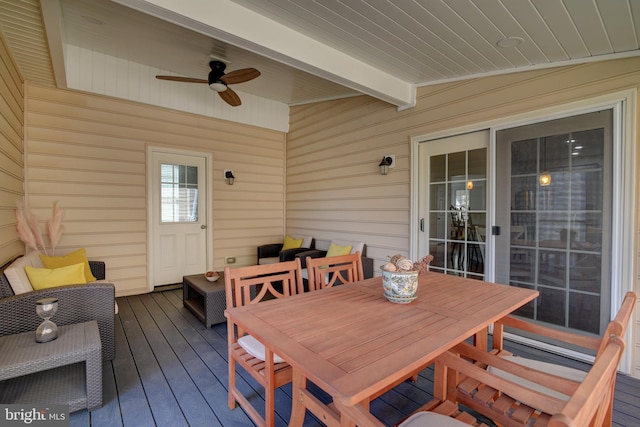 deck with ceiling fan