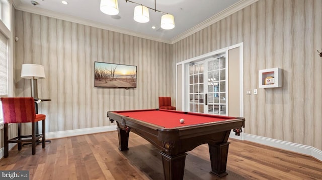 recreation room featuring crown molding, billiards, and hardwood / wood-style floors