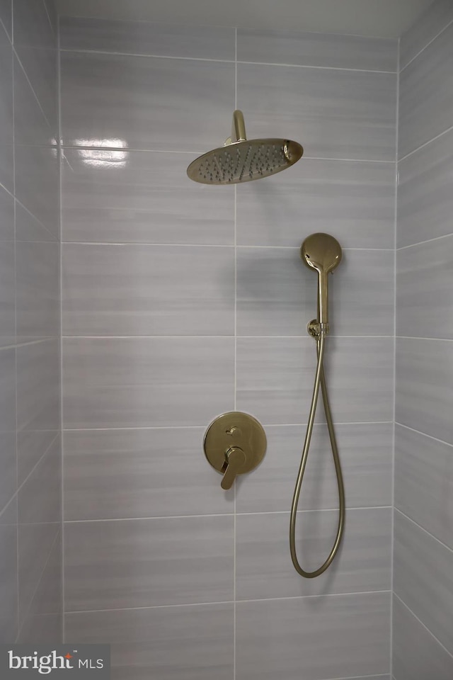 details with tiled shower