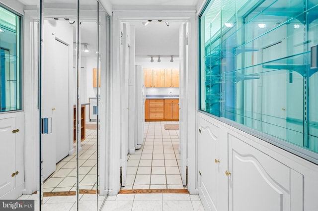 bathroom featuring track lighting