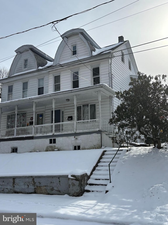 view of front of property with covered porch