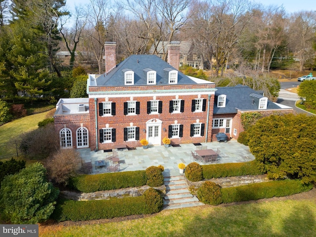 view of front of property with a patio area