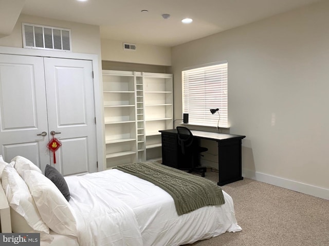 view of carpeted bedroom