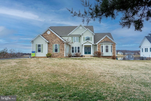 view of front of property with a front yard