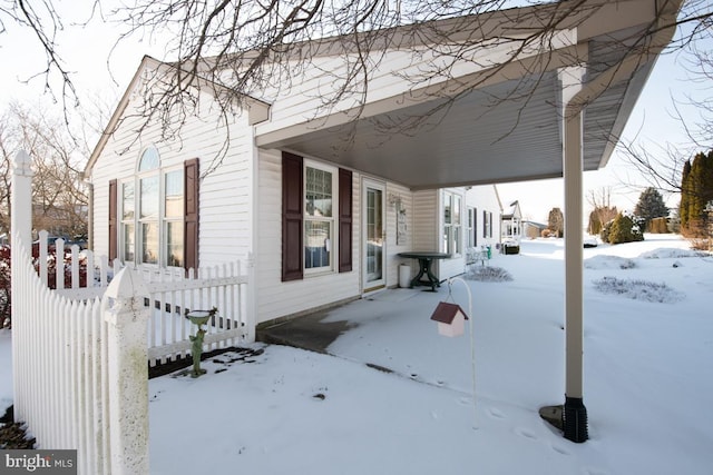 15 Greenbriar Dr, Myerstown, PA 17067 - view of snow covered exterior with fence