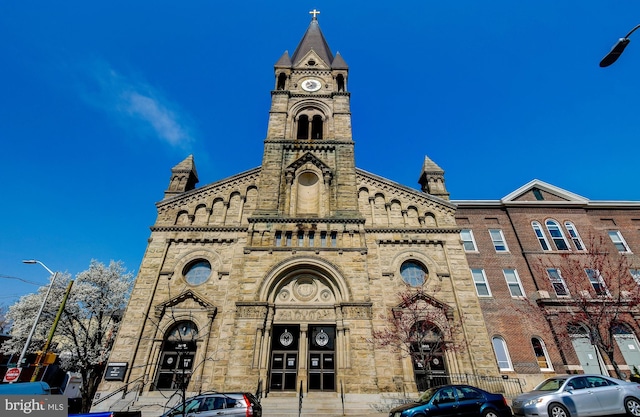 view of building exterior