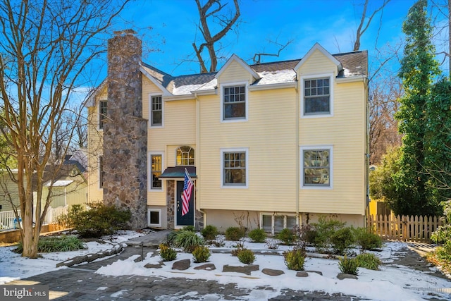 view of front of house