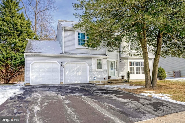 view of front facade featuring a garage