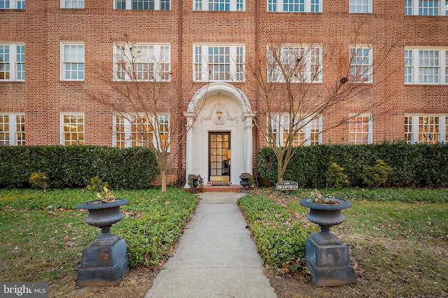 view of property entrance