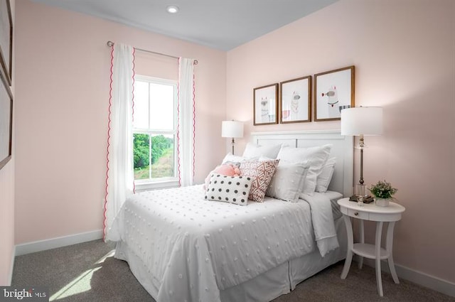 view of carpeted bedroom