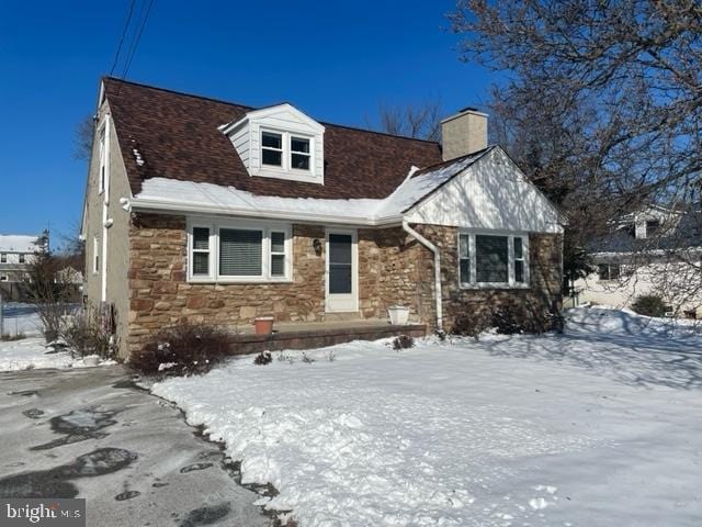 view of front of property