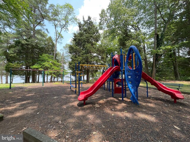 11568 Beacon Hill, Swan Point, MD 20645