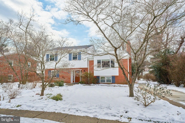 view of front of property