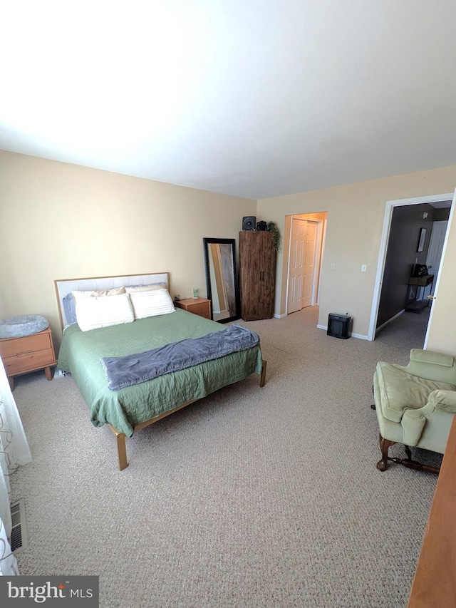 bedroom with carpet flooring