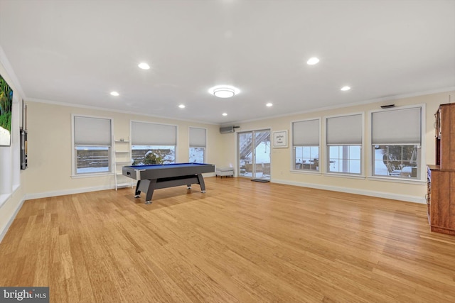 playroom with light hardwood / wood-style flooring, crown molding, and pool table