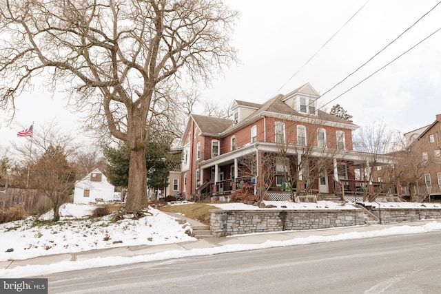 view of front of house with covered porch