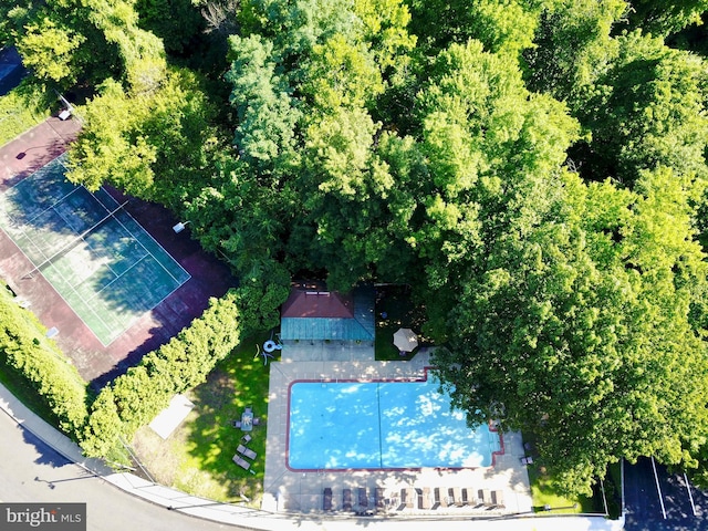 birds eye view of property