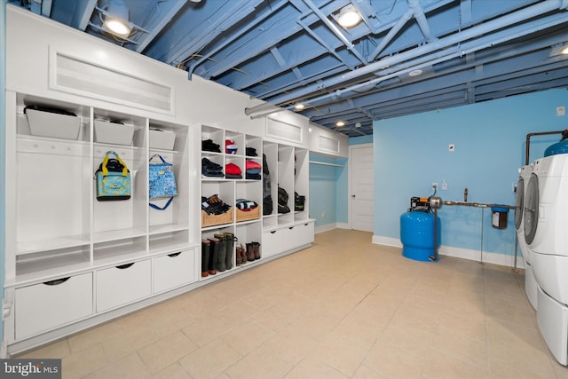 basement with washer and dryer