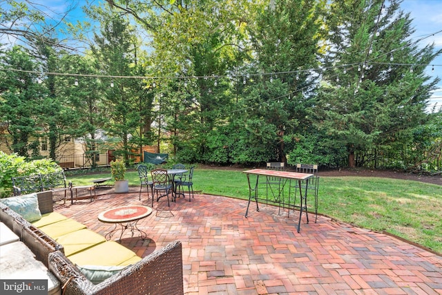 view of patio with outdoor lounge area