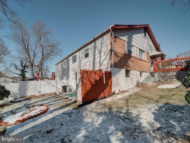 view of home's exterior