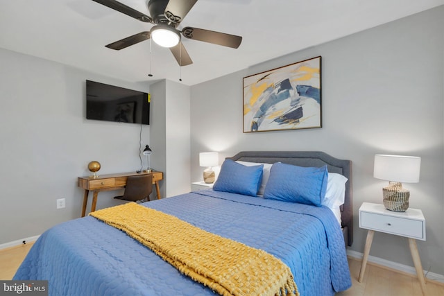 bedroom featuring ceiling fan