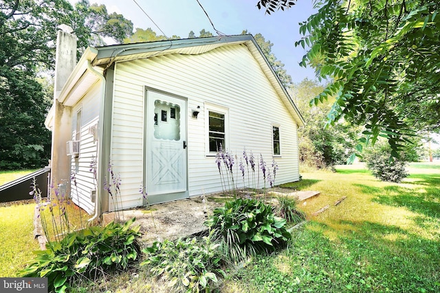 exterior space with a lawn