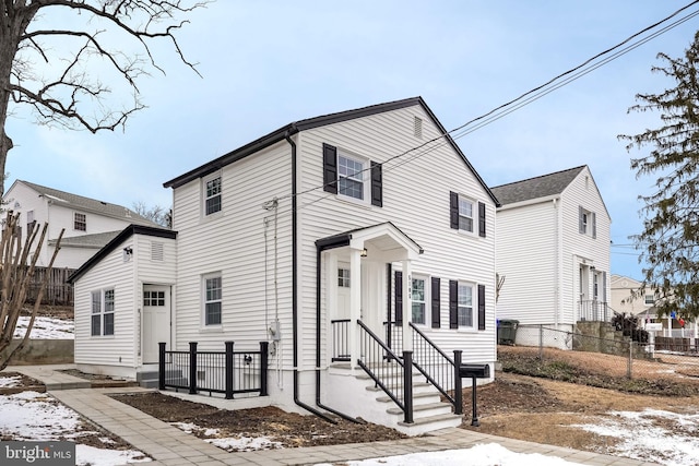 view of front of property