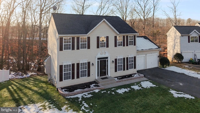 view of front of property with a front lawn