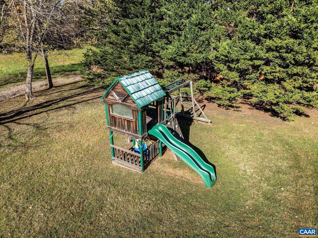 view of jungle gym featuring a yard