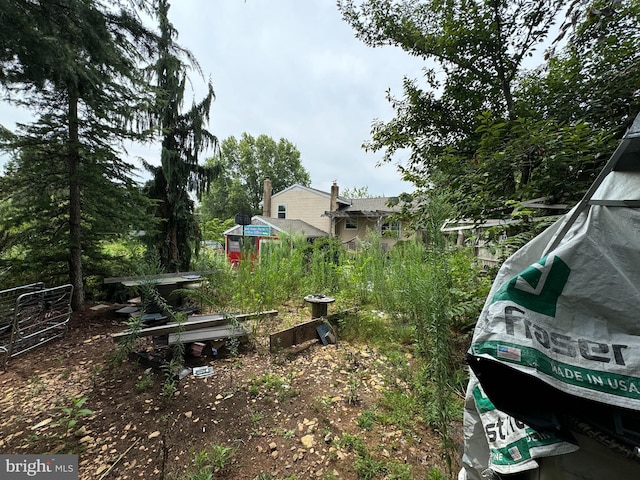 1941 Cedar Dr, Spring Grove, PA 17362 - view of yard