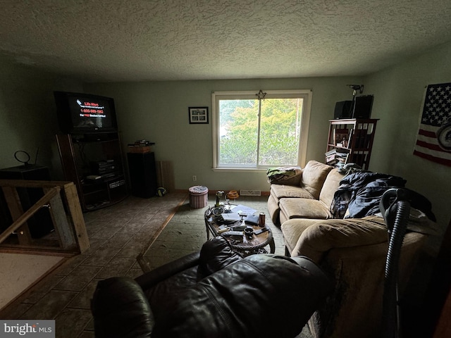 1941 Cedar Dr, Spring Grove, PA 17362 - living area with a textured ceiling