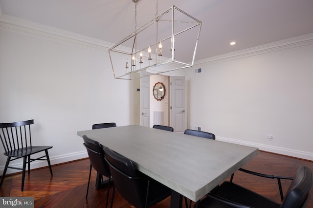 dining area with crown molding