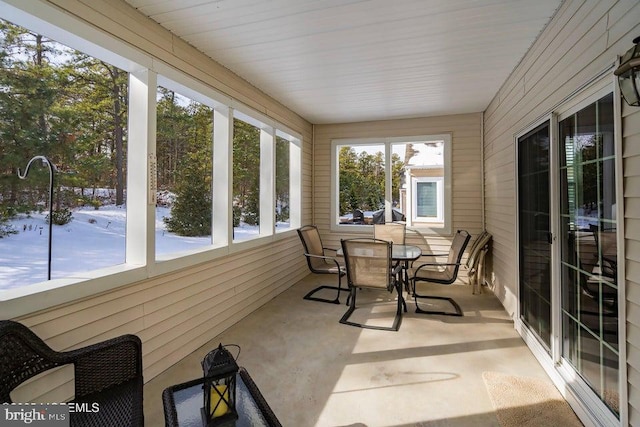 view of sunroom / solarium