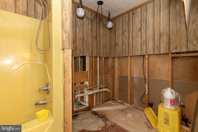 bathroom with shower / washtub combination