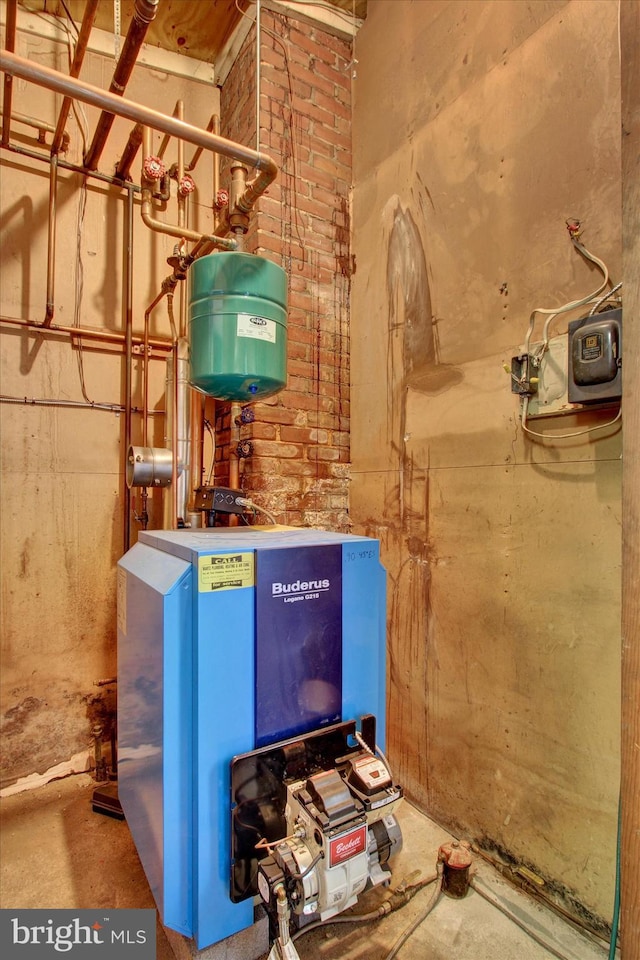 utility room with a heating unit